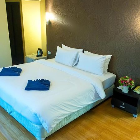 Visiting Card Hotel & Resort Bangkok Luaran gambar