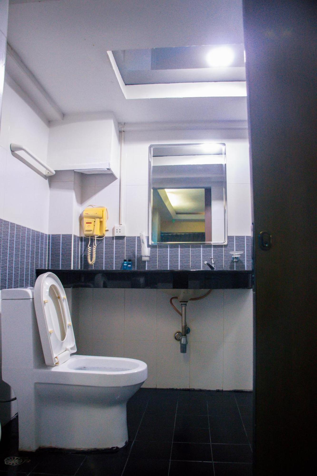 Visiting Card Hotel & Resort Bangkok Luaran gambar