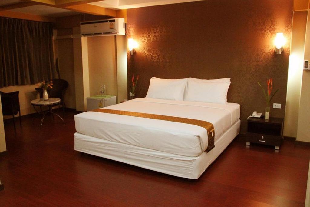 Visiting Card Hotel & Resort Bangkok Luaran gambar
