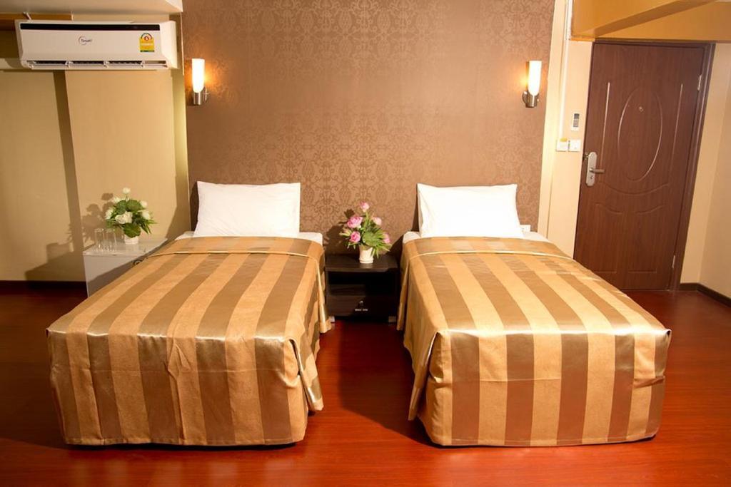 Visiting Card Hotel & Resort Bangkok Luaran gambar